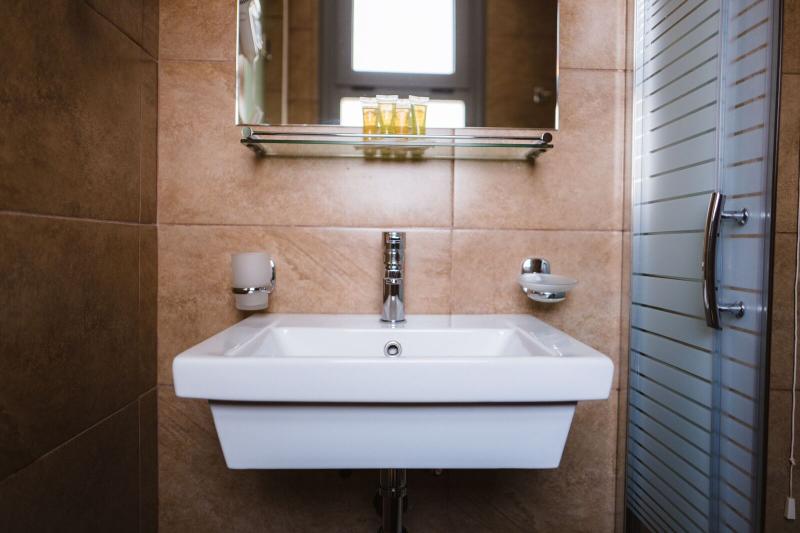 Piraeus Port Hotel - Oda