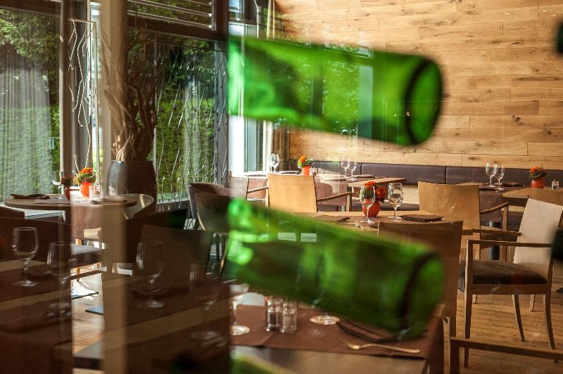 Dorint Pallas Wiesbaden - Restoran
