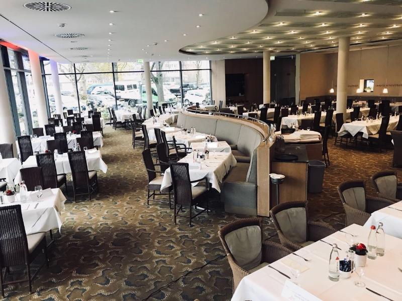 Dorint Pallas Wiesbaden - Restoran