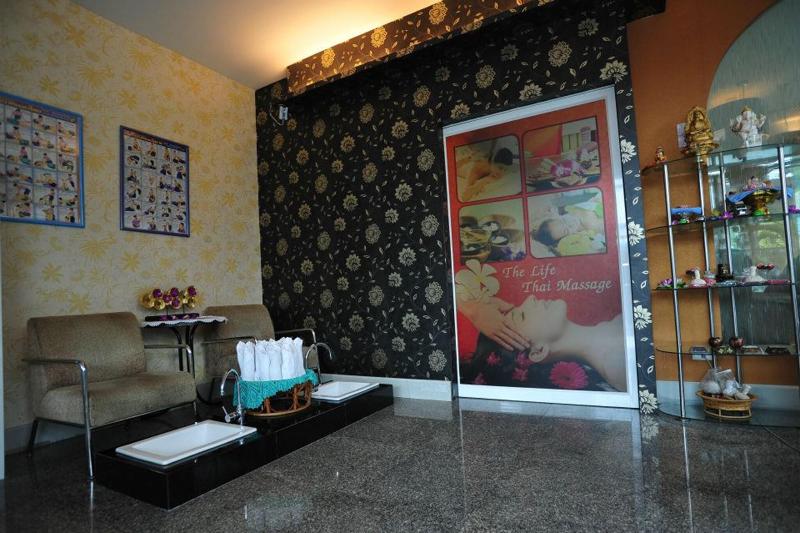C&N Hotel Patong - Aktivite
