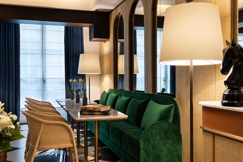 The Chess Hotel - Lobi