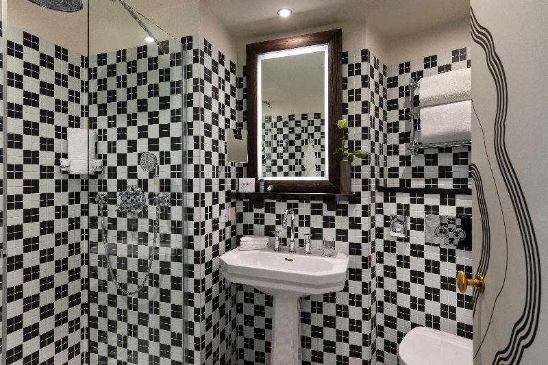 The Chess Hotel - Genel