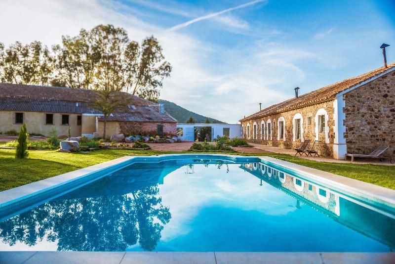 Balneario Aguas De Villaharta - Havuz