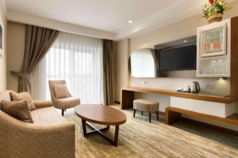 Ramada By Wyndham Gemlik - Oda