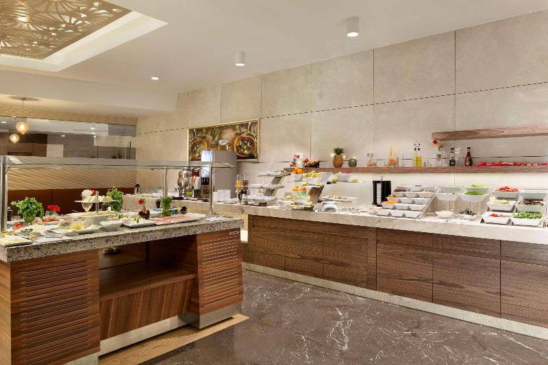 Ramada By Wyndham Gemlik - Restoran