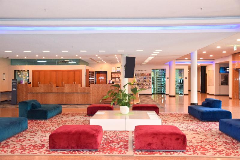 Radisson Blu Park Hotel & Conference Centre - Lobi