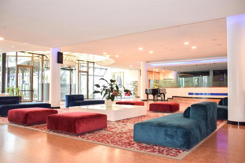 Radisson Blu Park Hotel & Conference Centre - Lobi