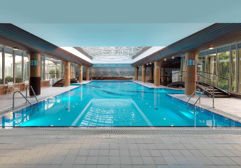Radisson Blu Park Hotel & Conference Centre - Havuz