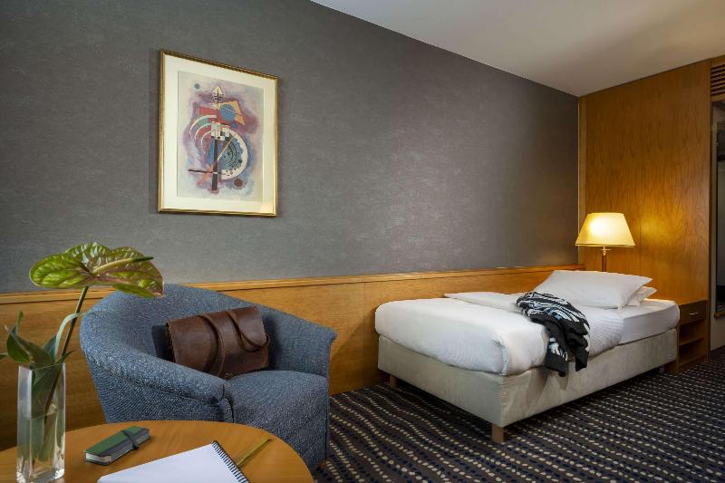 Maritim Hotel Magdeburg - Oda