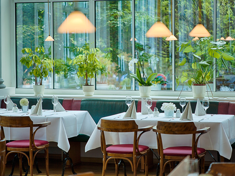 Kaiserin Augusta - Restoran