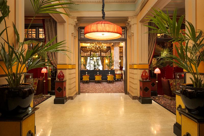 Hotel des Indes, Leading Hotels of the World - Lobi