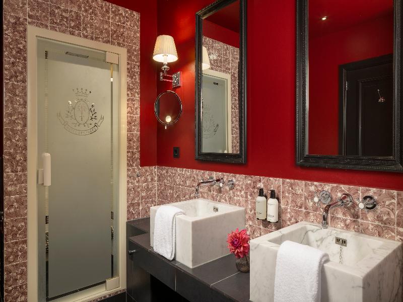 Hotel des Indes, Leading Hotels of the World - Oda