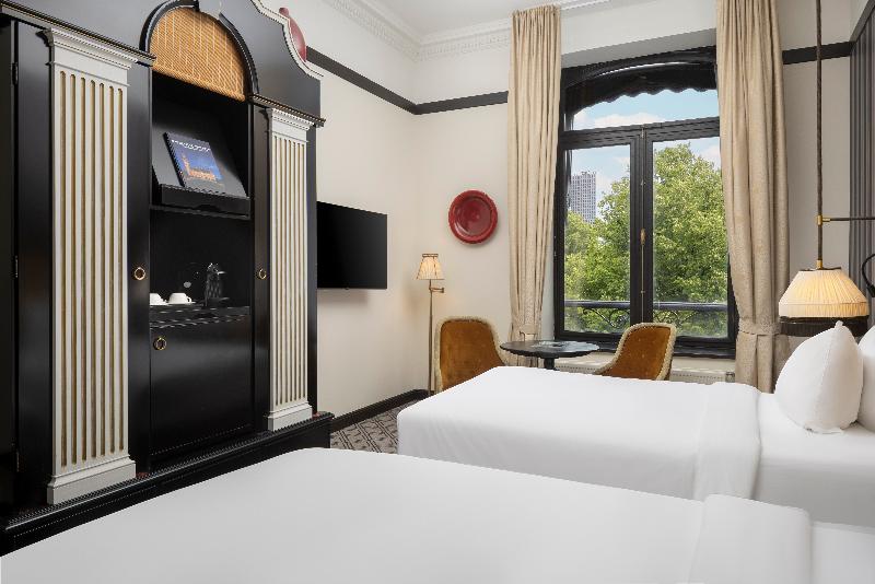 Hotel des Indes, Leading Hotels of the World - Oda
