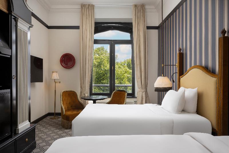 Hotel des Indes, Leading Hotels of the World - Oda