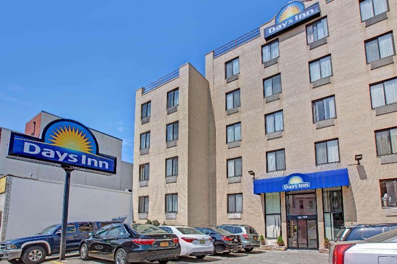 Days Inn by Wyndham Brooklyn - Genel