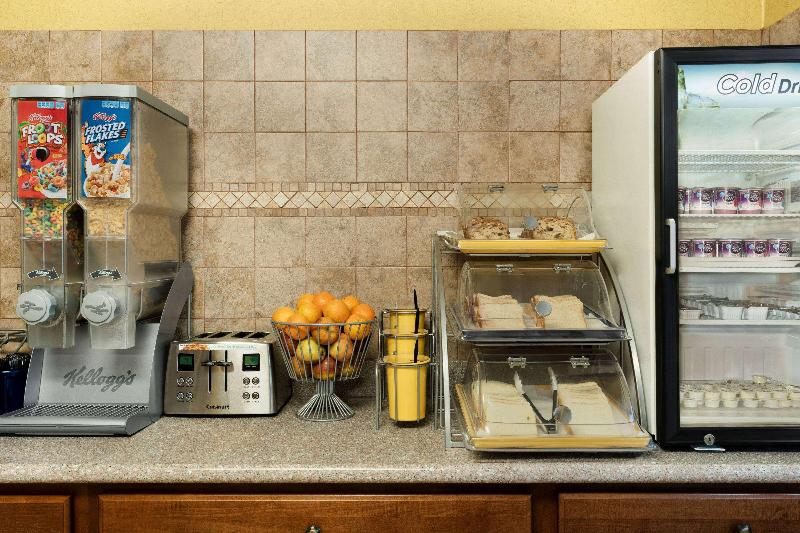Days Inn by Wyndham Brooklyn - Restoran