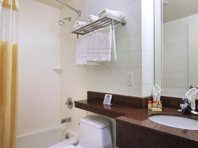 Days Inn by Wyndham Bronx Near Stadium - Oda
