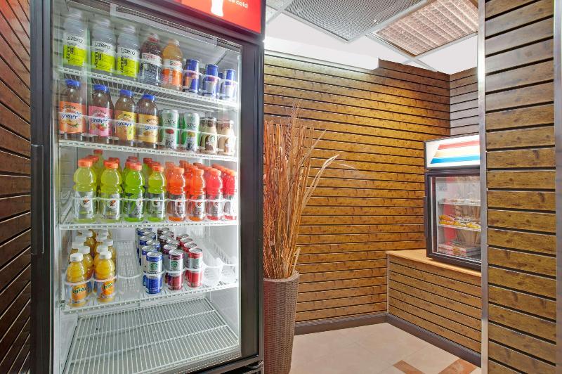 Ramada by Wyndham Bronx - Genel
