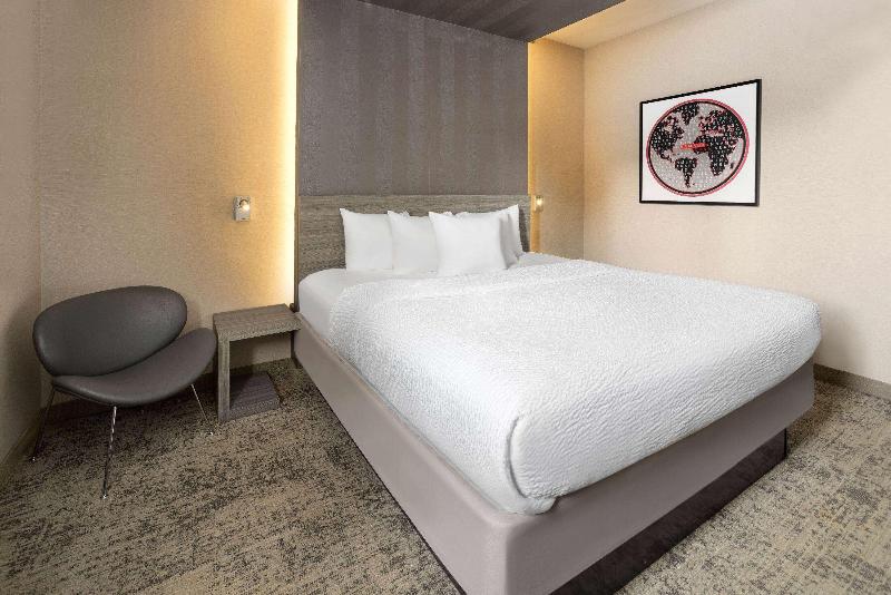 Ramada by Wyndham Bronx - Oda