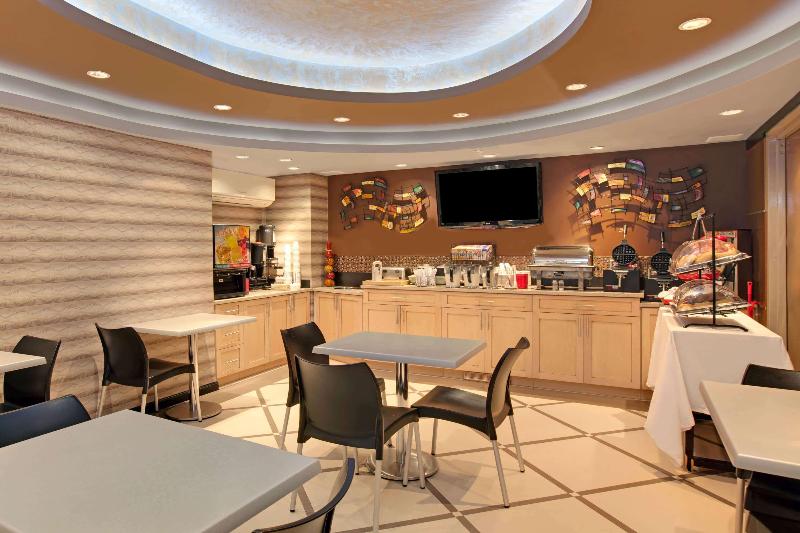 Ramada by Wyndham Bronx - Restoran