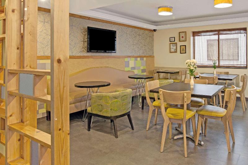 Ramada by Wyndham Staten Island - Restoran