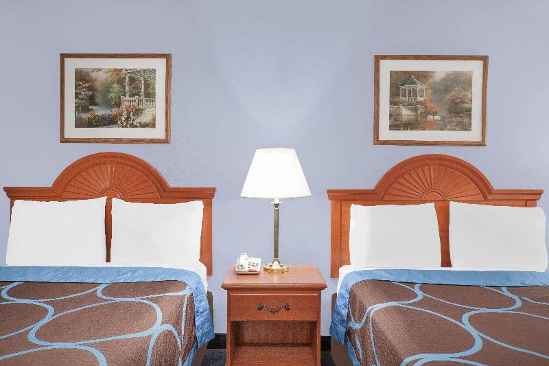 Super 8 by Wyndham Middletown - Oda