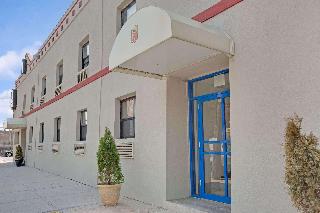 Super 8 by Wyndham Long Island City LGA Hotel otel fotoğrafı
