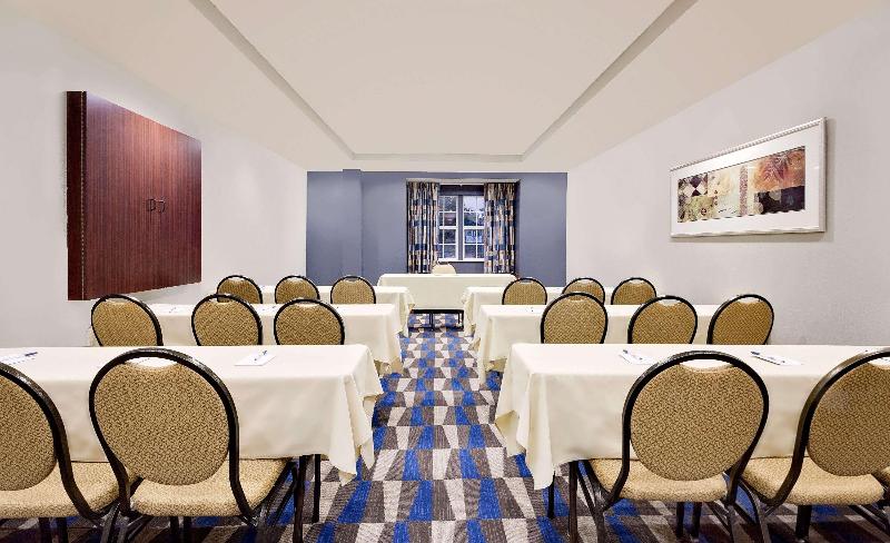 Microtel Inn & Suites By Wyndham Middletown - Toplantı