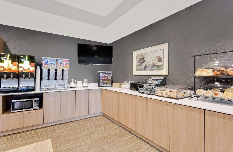 Microtel Inn & Suites By Wyndham Middletown - Restoran