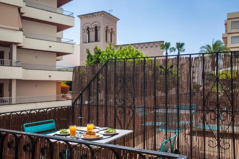 Ten Hostel - Teras