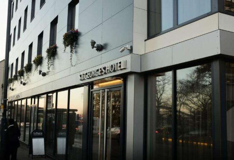 St George's Hotel Wembley - Genel