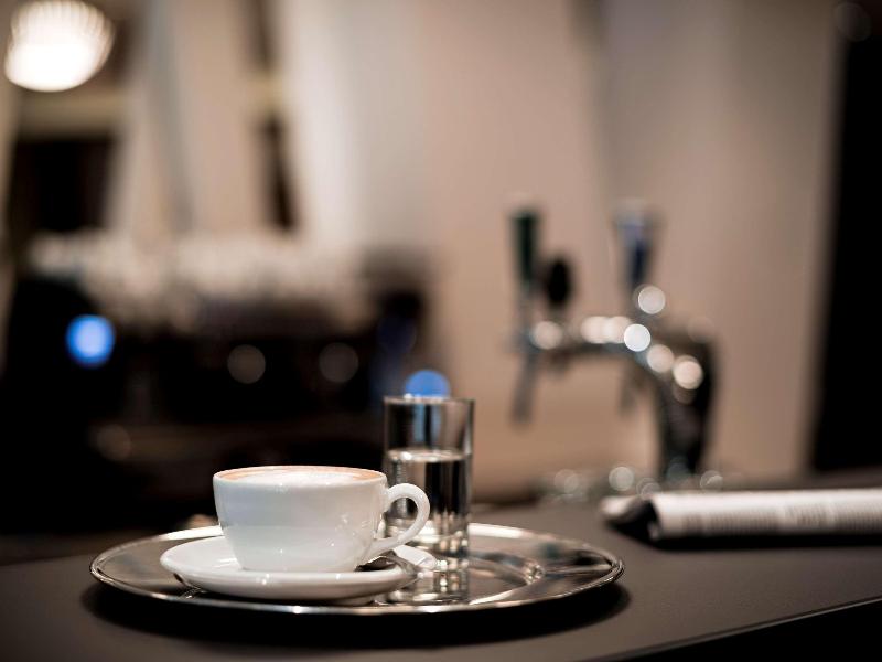 Pullman Basel Europe - Bar