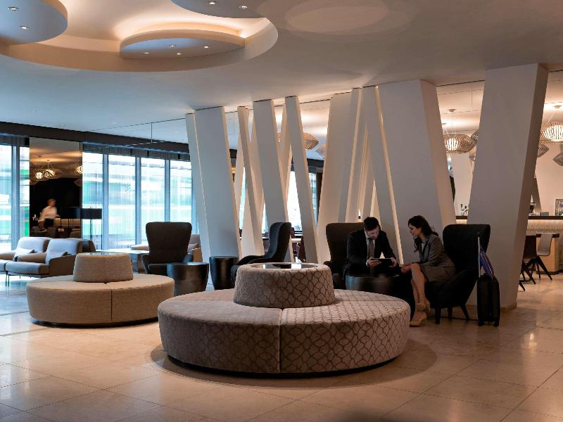 Pullman Basel Europe - Lobi
