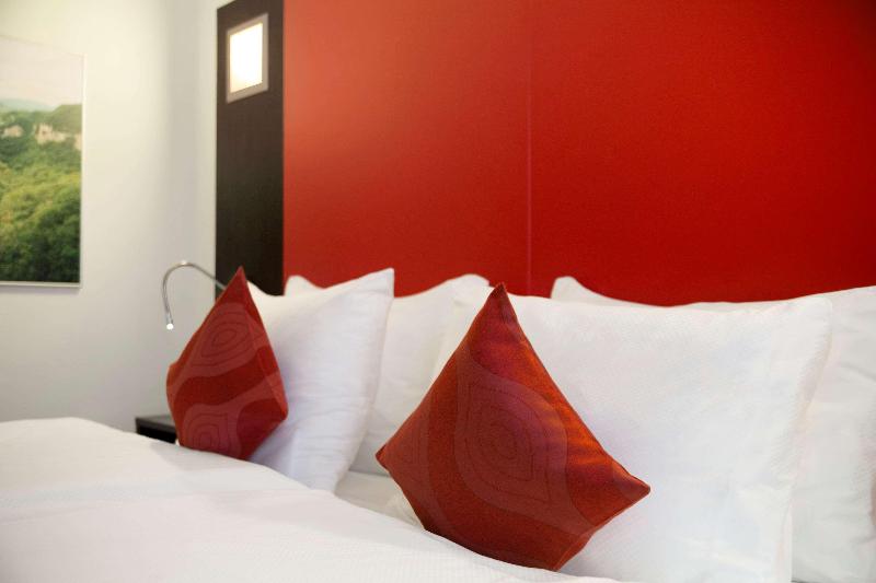 Ramada Encore Geneve - Oda