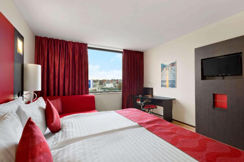 Ramada Encore Geneve - Oda