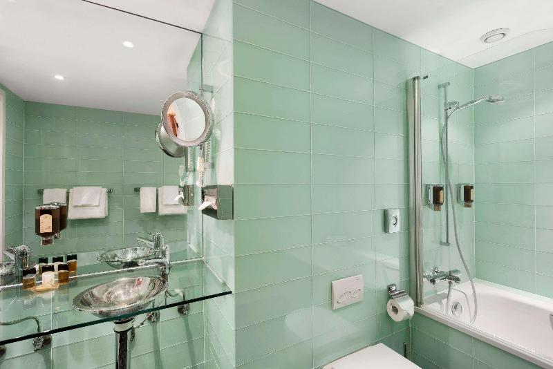 Ramada Encore Geneve - Oda