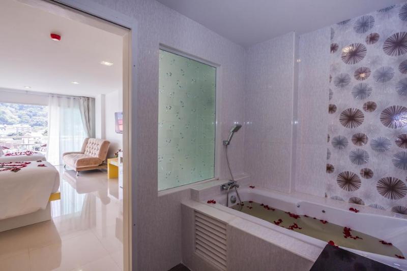 Patong Platinums - Genel