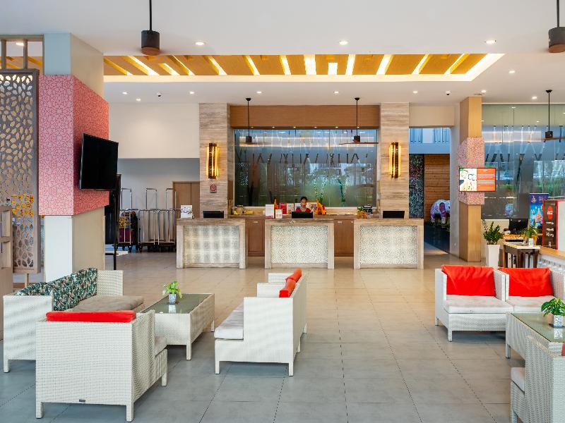 Ramada By Wyndham Phuket Deevana - Lobi