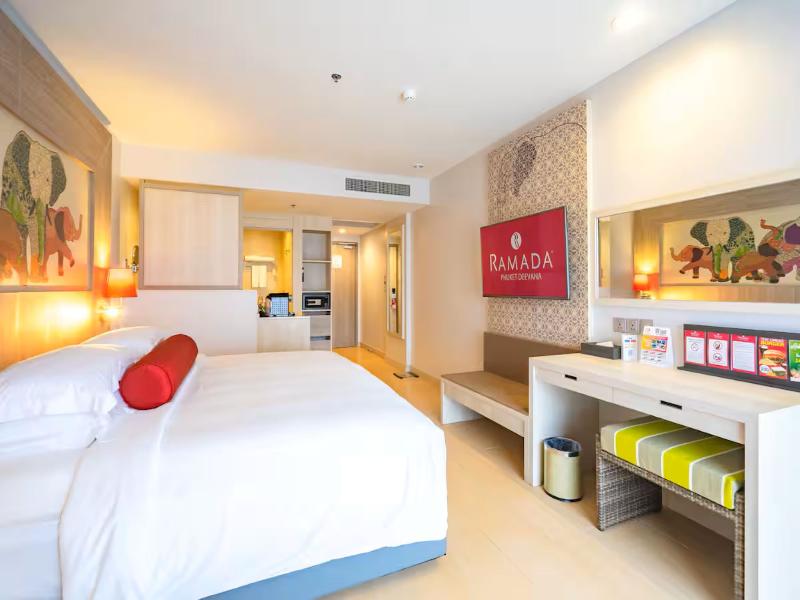 Ramada By Wyndham Phuket Deevana - Oda