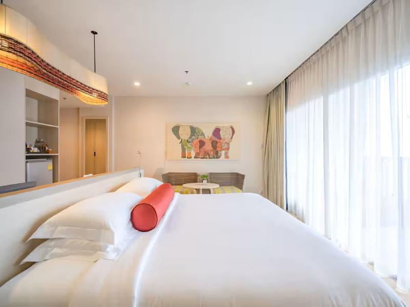 Ramada By Wyndham Phuket Deevana - Oda