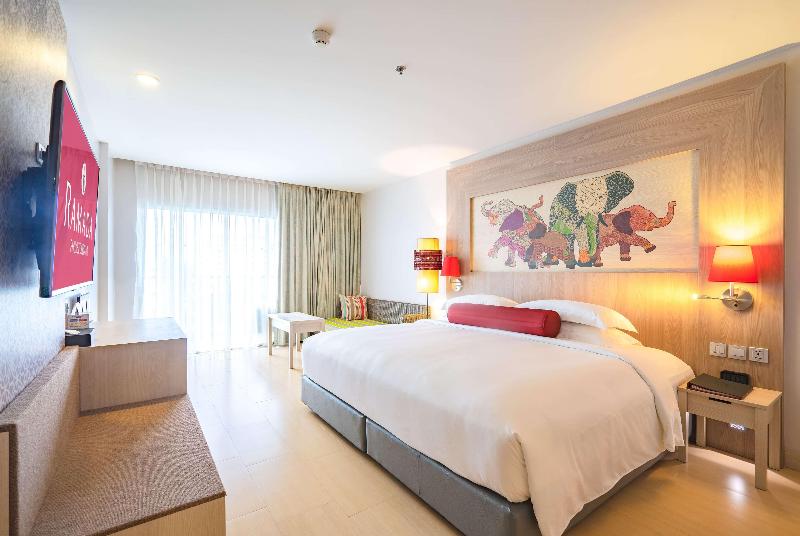 Ramada By Wyndham Phuket Deevana - Oda