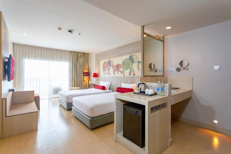 Ramada By Wyndham Phuket Deevana - Oda