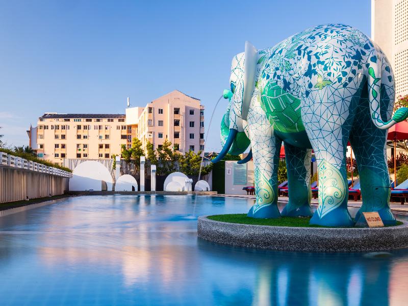 Ramada By Wyndham Phuket Deevana - Havuz