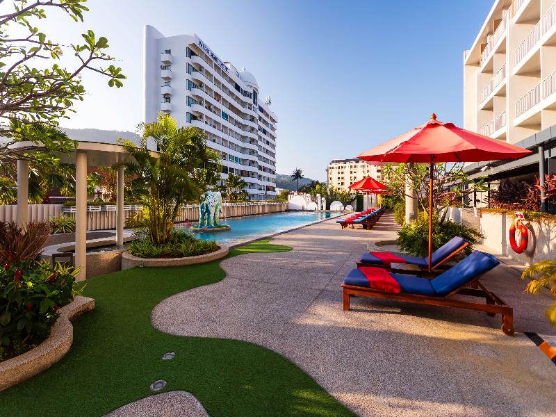Ramada By Wyndham Phuket Deevana - Havuz