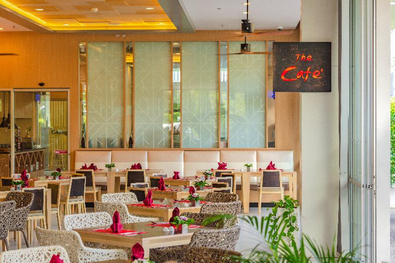 Ramada By Wyndham Phuket Deevana - Restoran