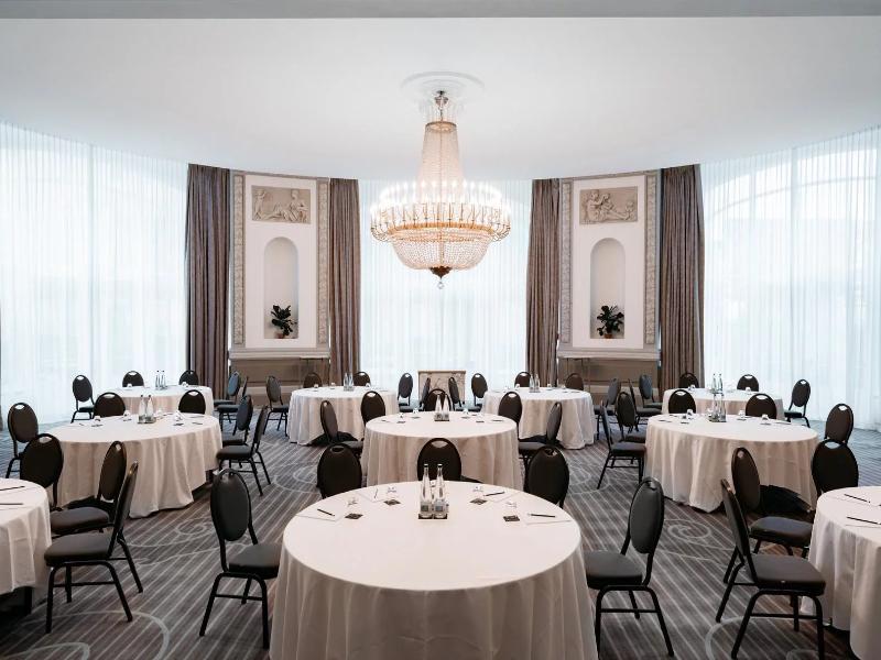 Lausanne Palace - Toplantı