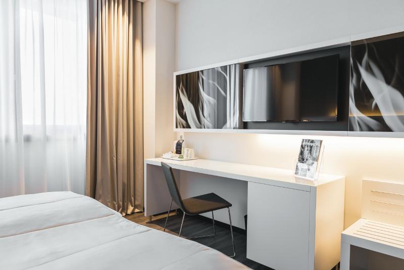Hotel Riu Plaza Berlin - Oda