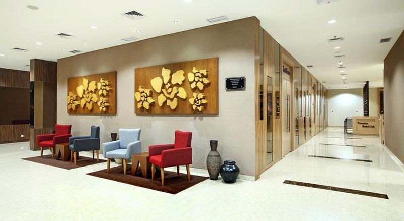 Hotel Neo Cirebon - Lobi