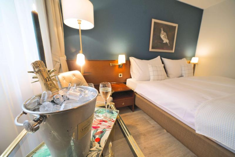 Tulip Inn Lausanne Beaulieu - Oda