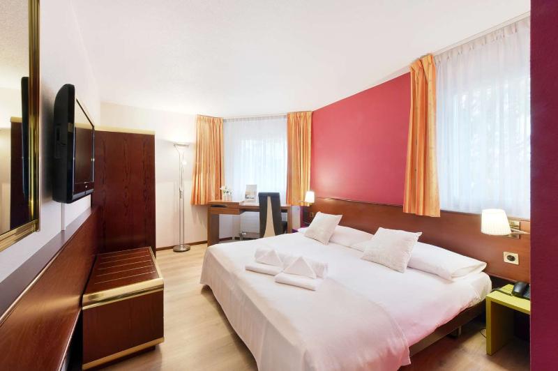 Tulip Inn Lausanne Beaulieu - Oda